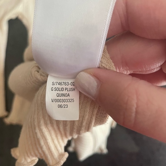 Old Navy Retro Style Velour Outfit Size 6-12 Months - Picture 8 of 8